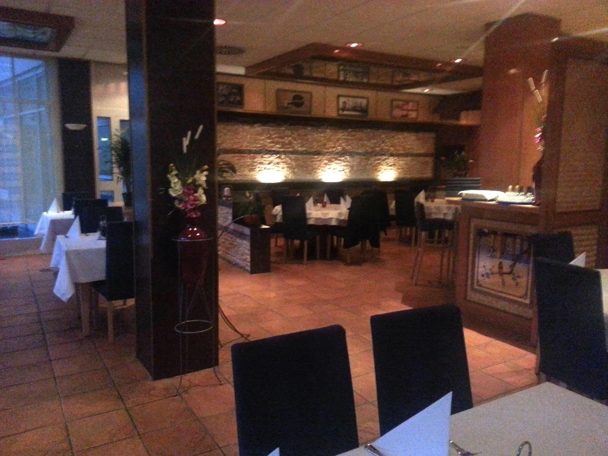 Central Hotel 빈넨 외부 사진