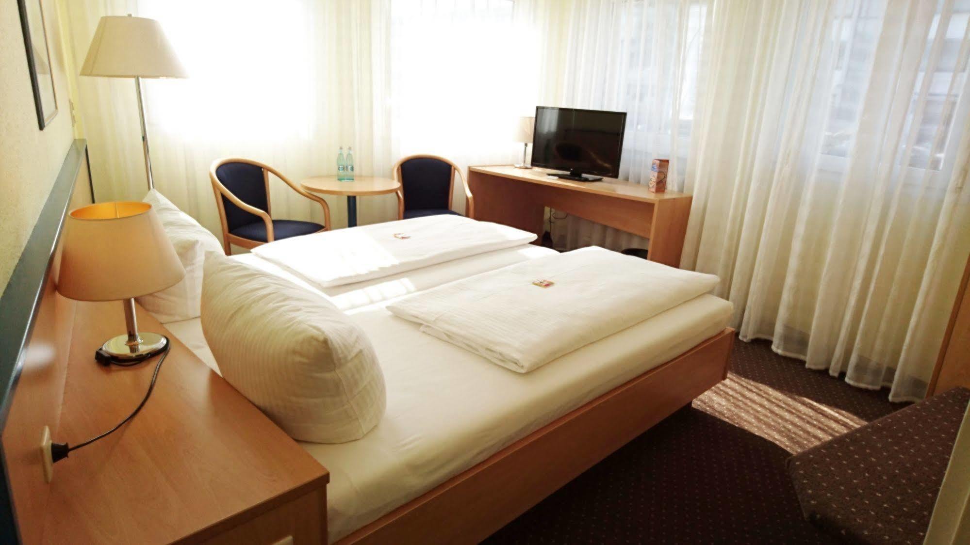 Central Hotel 빈넨 외부 사진